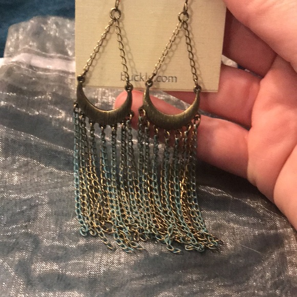 NWT Buckle Fringe Drop Earring. - Picture 3 of 7